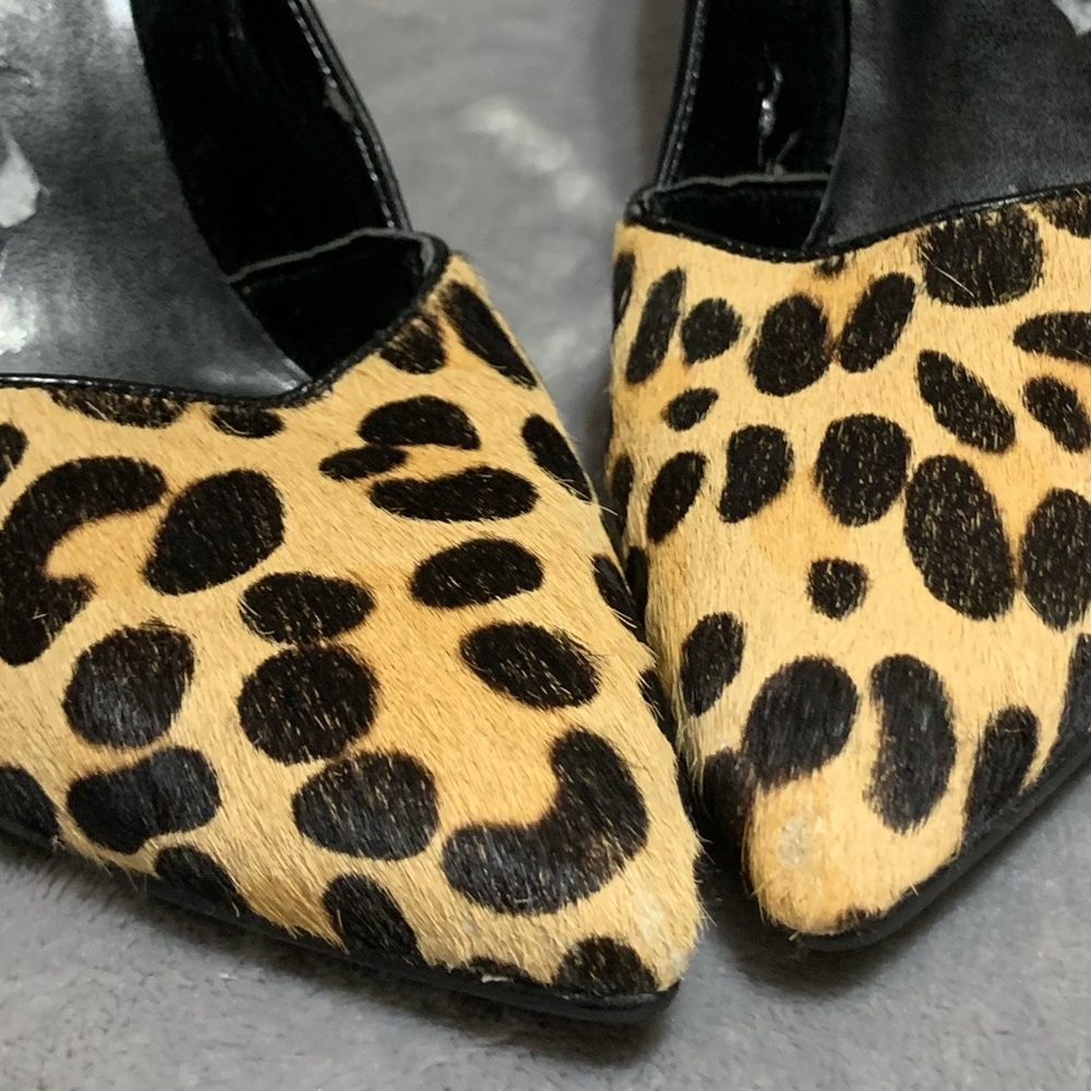 Like New - Guess Cheetah Stiletto Pumps
Size 7.5M - Picture 10 of 12